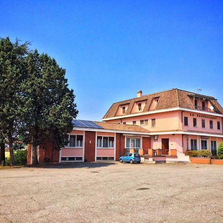 Locanda La Castellana Castello d'Agogna Buitenkant foto